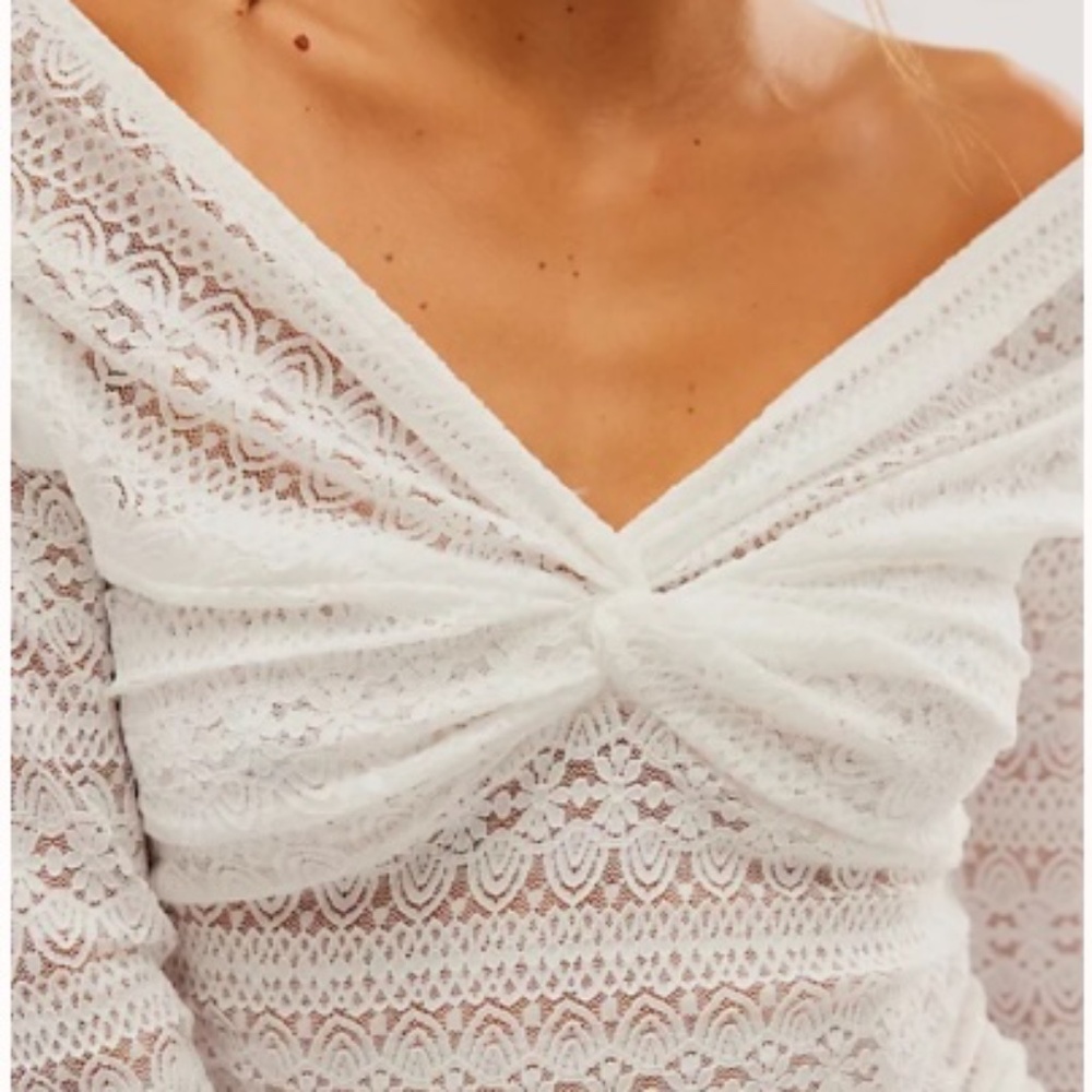 Free People Hold Me Closer Top Worn Once Size Small White